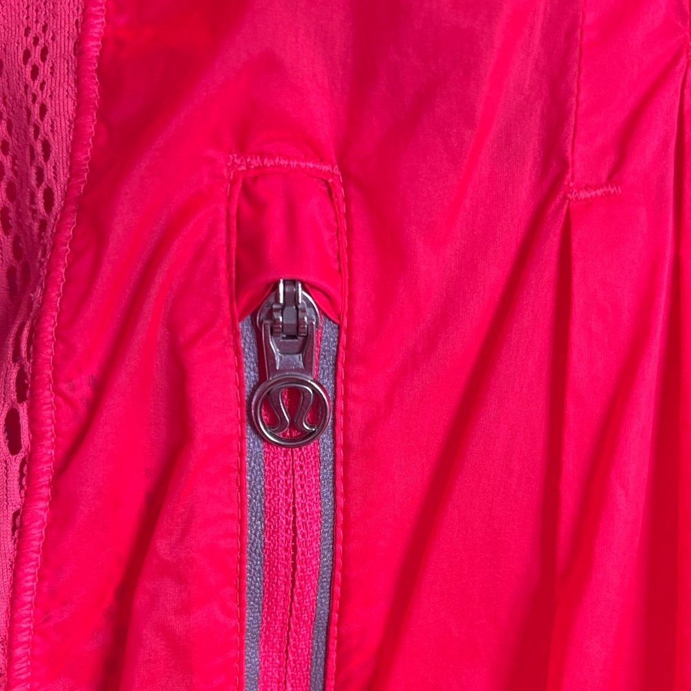 Lululemon Run: Wild Jacket - Picture 3 of 10
